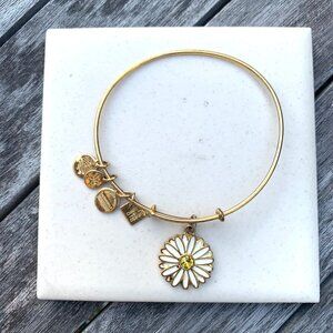 Alex and Ani – Daisy Charm Bangle Charity by Design – Russian Gold Finish